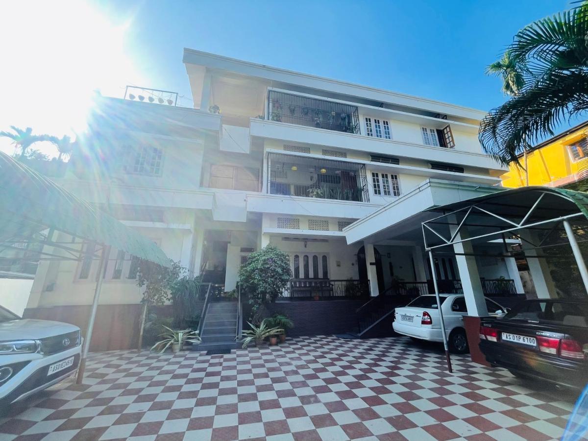 The Choudhury Manor Homestay Guwahati Dış mekan fotoğraf
